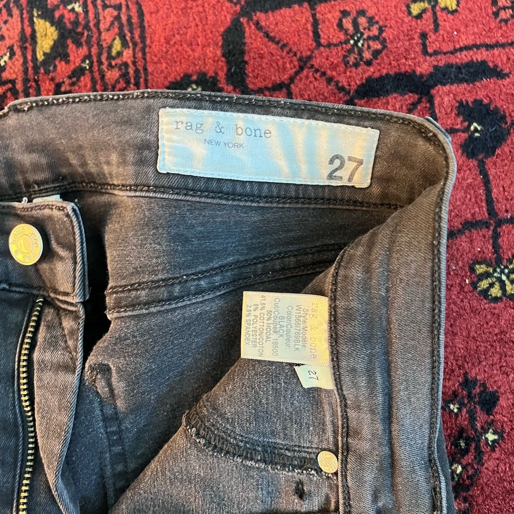 High Rise Ankle Skinny - Picture 4 of 5